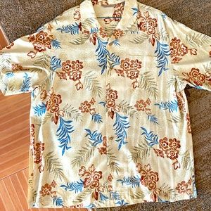 Men’s short sleeve dress shirt